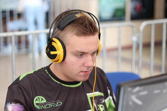 扑克如何训练判断力（用扑克游戏提升判断力）