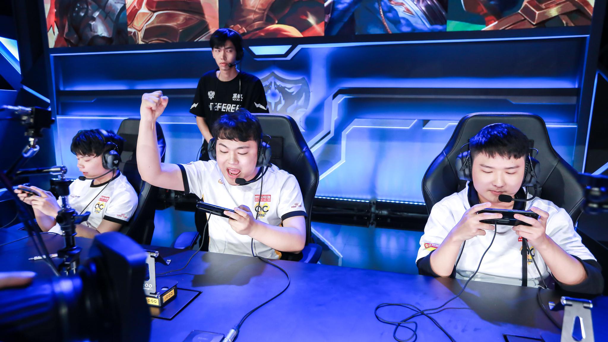 T1将与BLG再度对决！LOL官推预热：Faker VS knight！