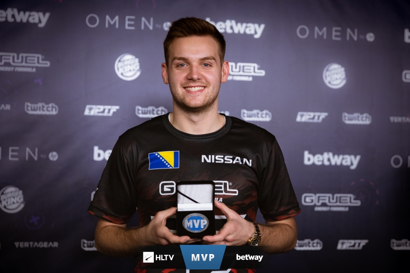 【快讯】FPX正式签下CSGO第五人，战队完全体完成集结